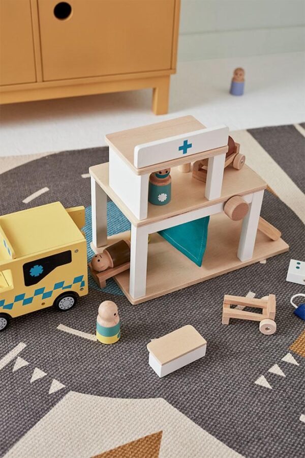 ξυλινο νοσοκομειο kids concept